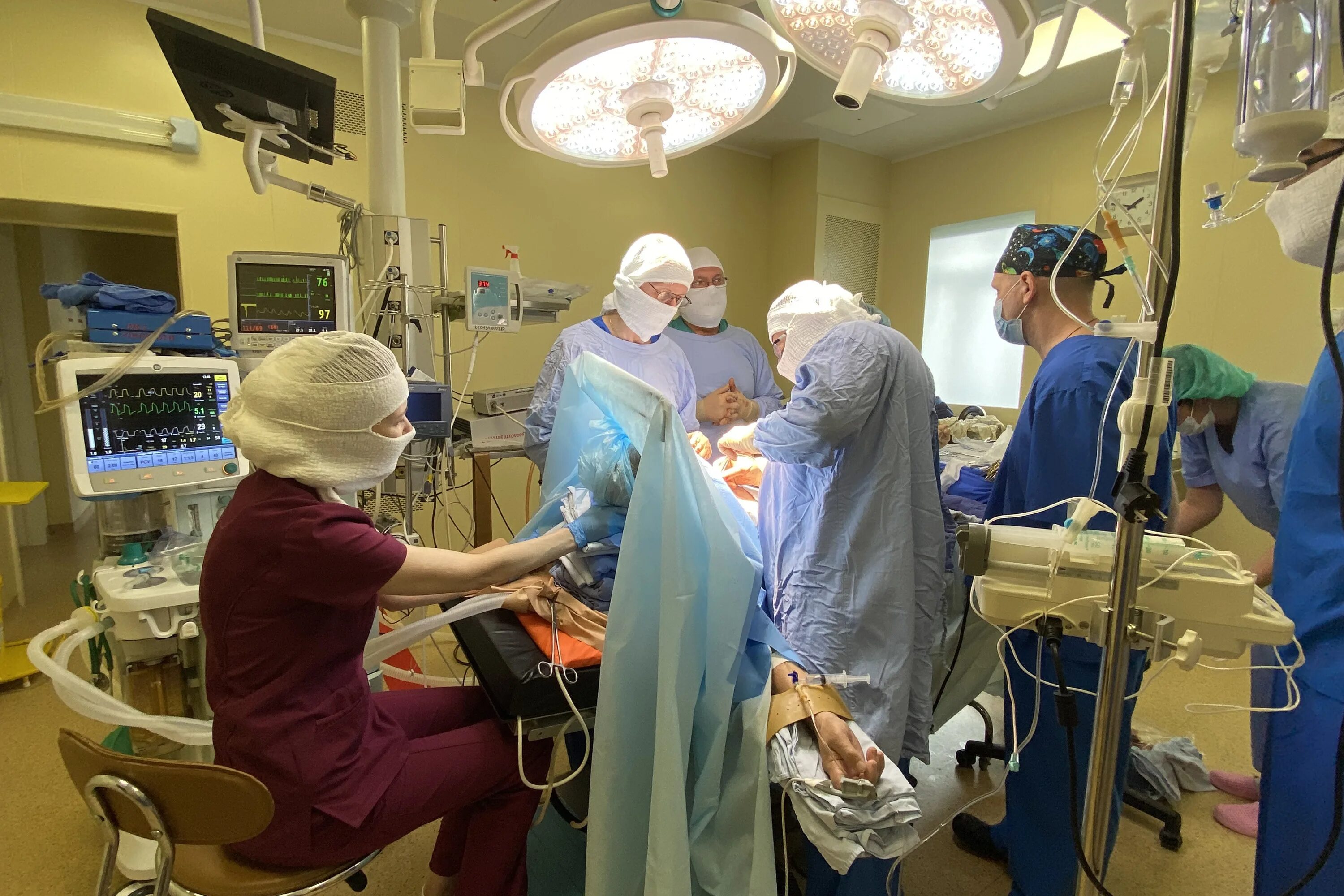 Сургутский новый онкологический центр. Онкологический центр сургут. Лебяжье кировская область. Энергетиков 28 сургут онкология. Сургут ул энергетиков 28.