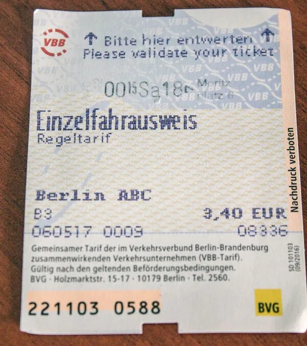 Билет в Германию. Германские авиабилет. Автобусные билеты Германия. Билет метро в Берлине. Сколько билет в германию