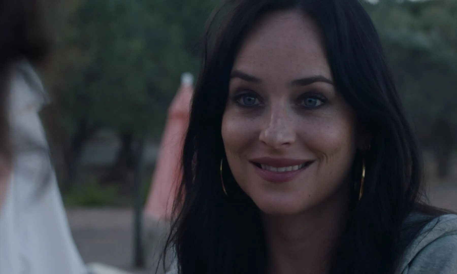 мэгги джилленхол 2021. незнакомая дочь 2021 отзывы. фильм мэгги джилленхол незнакомая дочь. незнакомая дочь 2021 отзывы. джесси бакли незнакомая дочь.