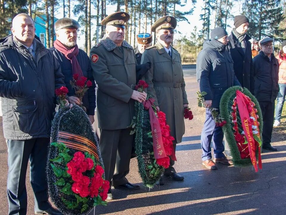 Выборг сегодня по часам. Выборг события. Церемония памяти. Кого сегодня хоронили в Выборге. Ютюб Выборг новости подведение итогов МЧС Выборга прошли.