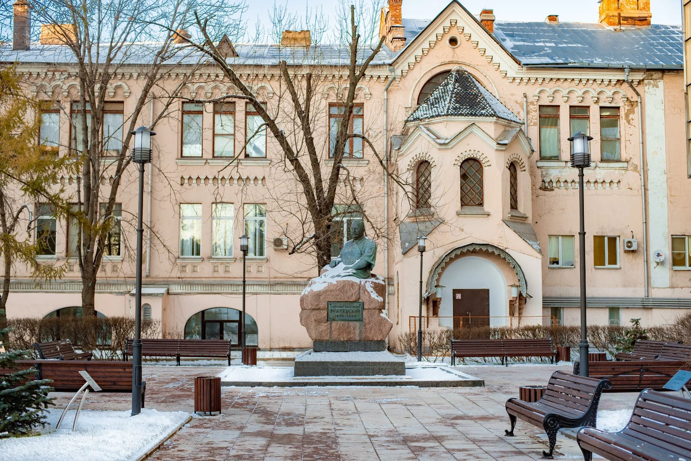 Институт хирургии Вишневского. Больница имени Вишневского в Москве. Центр Вишневского Москва.