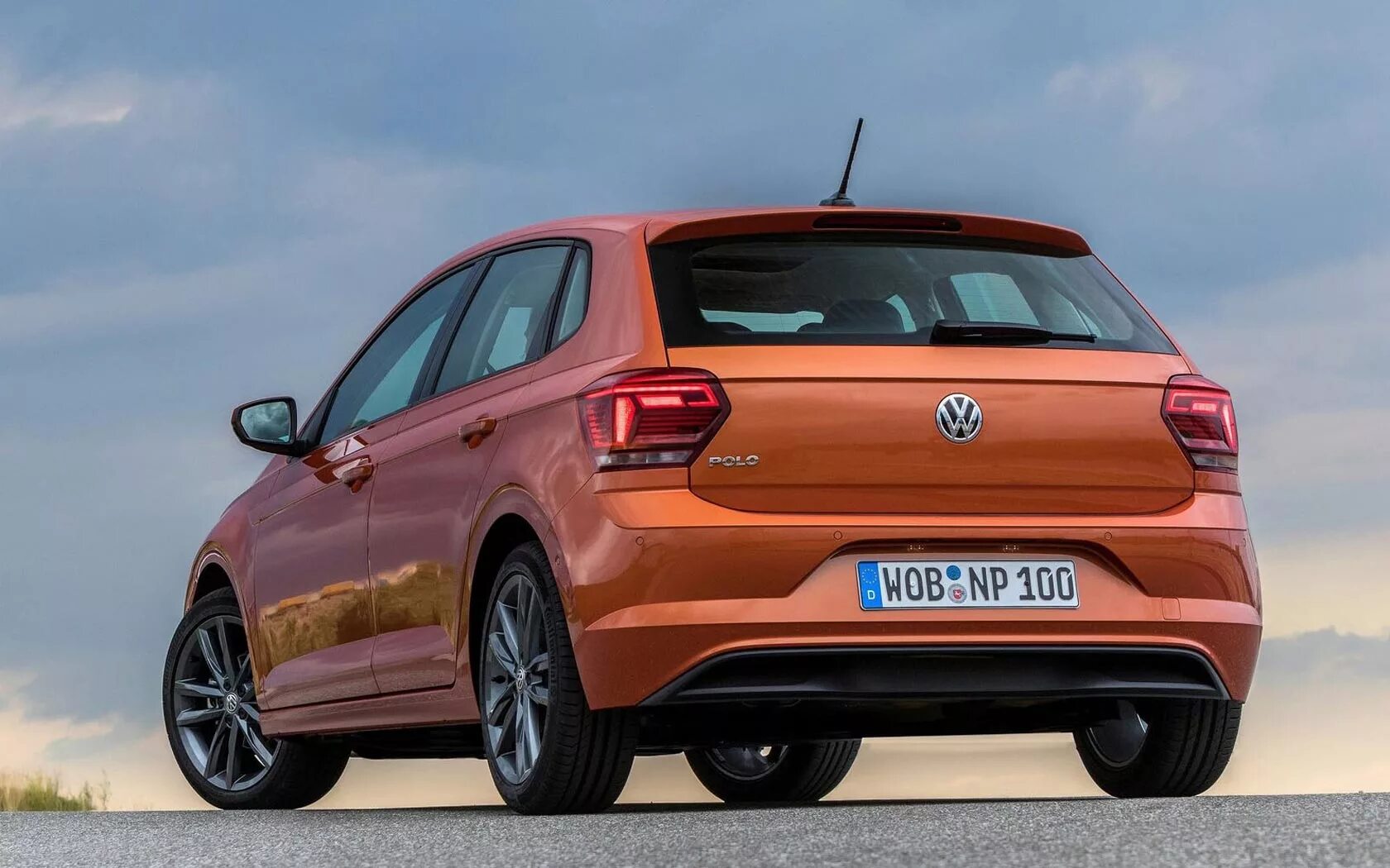 Фольксваген поло 6 поколения. Volkswagen Polo хэтчбек 2018. Volkswagen Polo хэтчбек 2020. Volkswagen Polo mk6 хэтчбек.