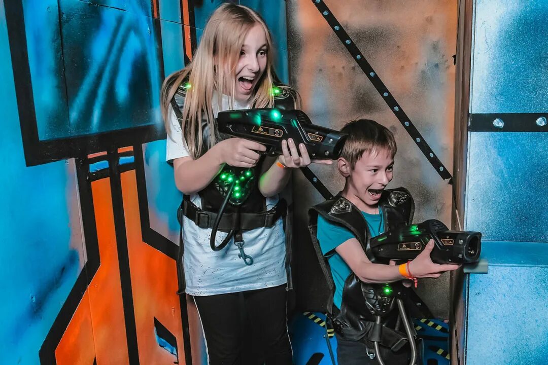 Laserland вавилова 3. Лазертаг в Москве в Laserland. Лазертаг Мякинино. Laserland Казань Баумана. Laserland Гагаринский.