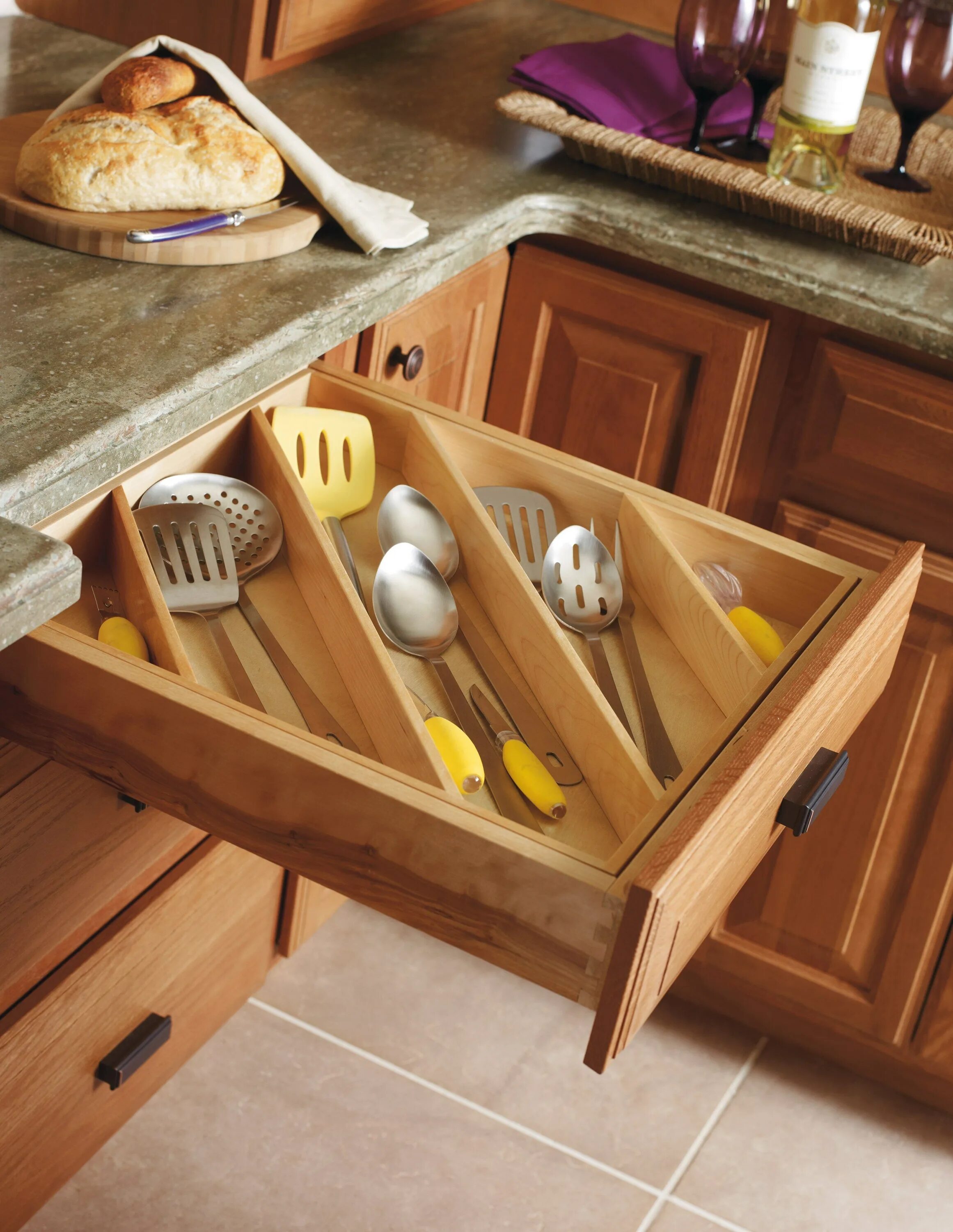 Интересные вещи для кухни. Необычные кухонные ящики. Полезные штучки для кухни. Хранение кухонной утвари.