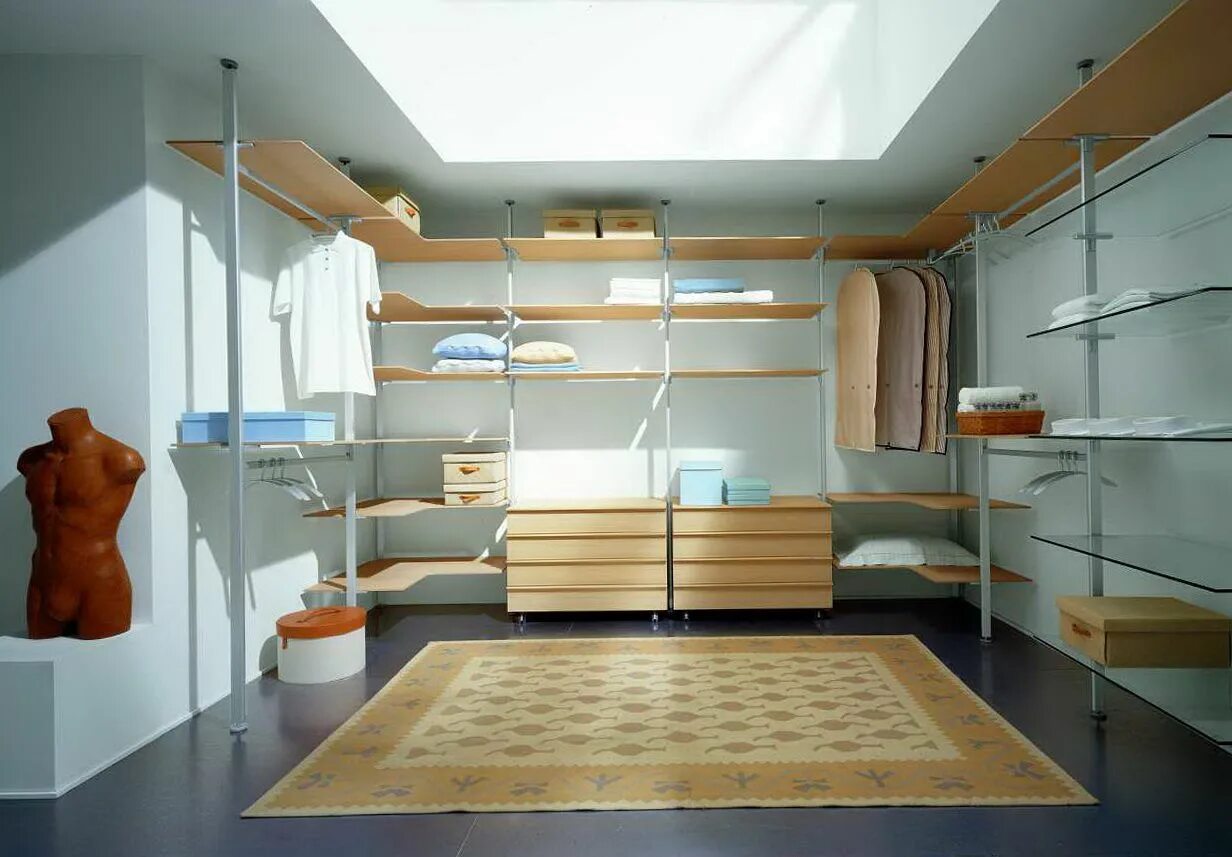 гардеробное помещение. гардероб в комнате. гардеробная комната планировка икеа. гардеробная 1. гардеробные в кладовке.