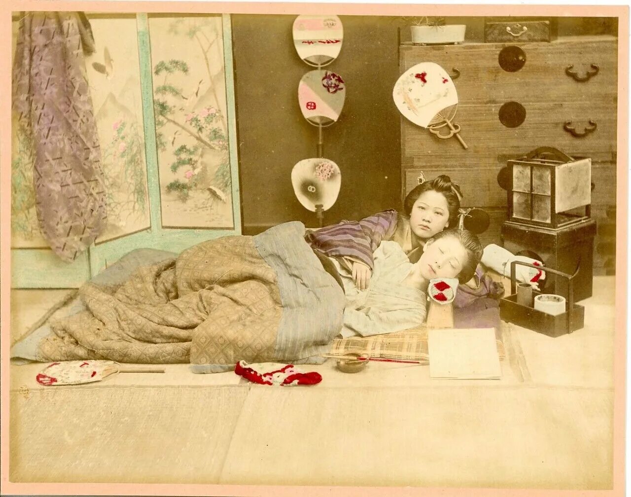 Картинки старые фотографии Японии. Японские кормилицы. Японские кормилицы фото. Как спали японские гейши.