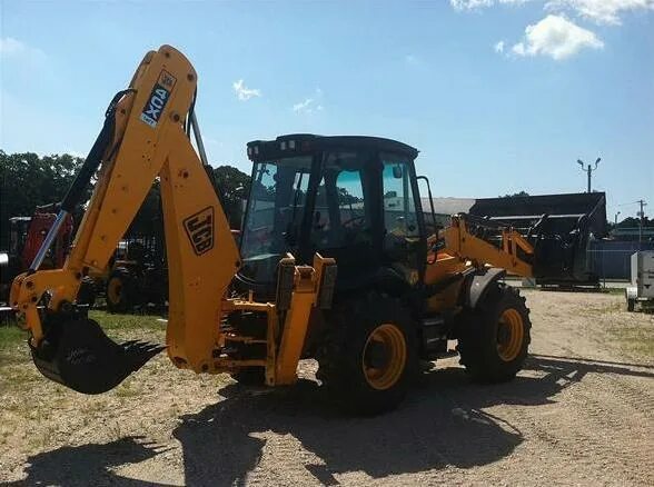 JCB 4cx равноколесный. Равноколесный экскаватор погрузчик JCB. JCB 3cx равноколесный. Равноколесный экскаватор погрузчик JCB 4cx.