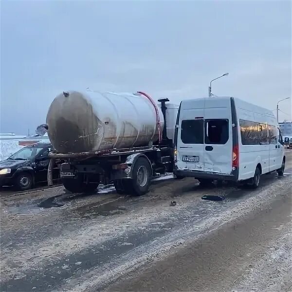 Авария в Рязанской области вчера Рязань Ижевское. Спасск Рязанский автобус на Рязань. Авария Спасск Рязанский. Автобус Рязань Спасск. Автовокзал спасск рязанский