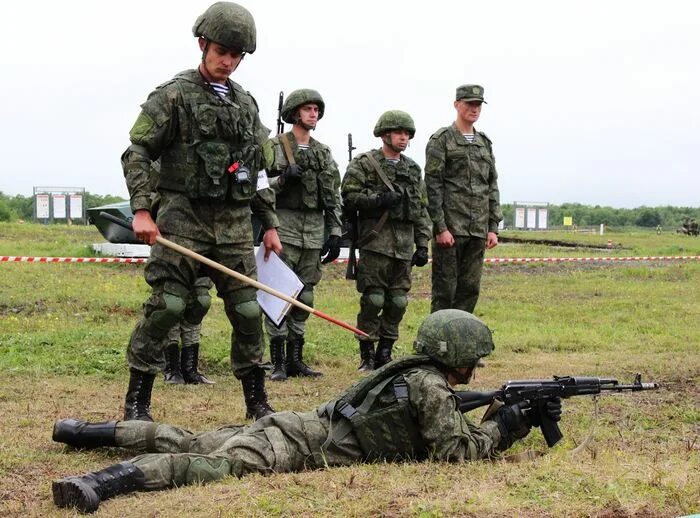 Физическая подготовка в вс рф. Физическая подготовка военнослужащих. Физическая подготовка военнослужащих РФ. Физическая подготовка вс РФ. Подготовка Российской армии.