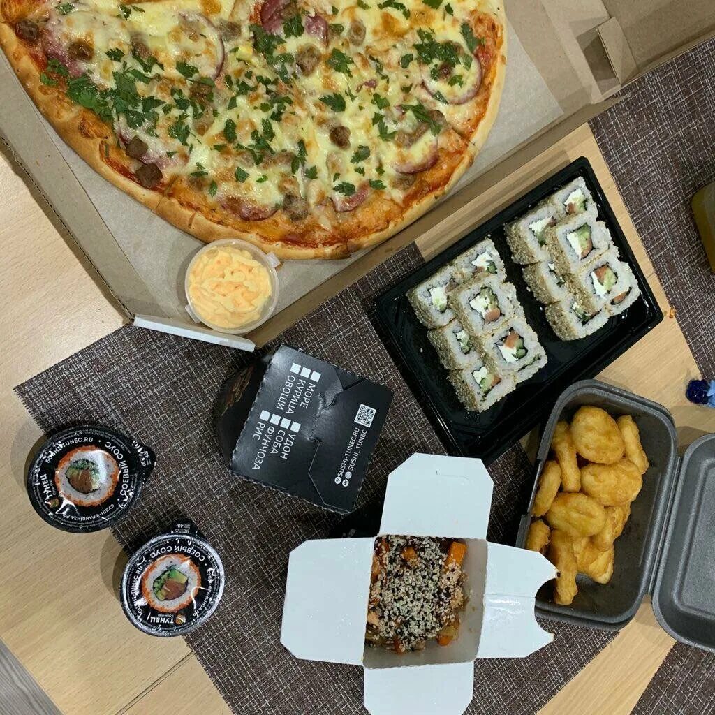 Суши вок острогожск. Суши вок на воронежской улице. Суши кинг ладожская. Суши вок острогожск. Суши вок острогожск.