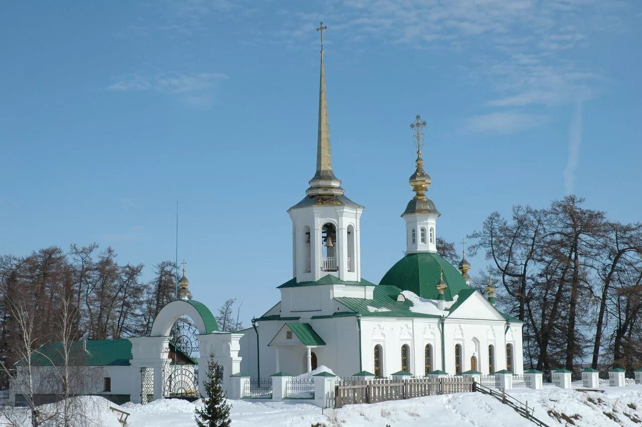 Поселок Березово ХМАО Югра. Березово Березовский район. Пгт Березово храм Рождества Пресвятой Богородицы. Церковь Рождества Пресвятой Богородицы в Березово ХМАО.