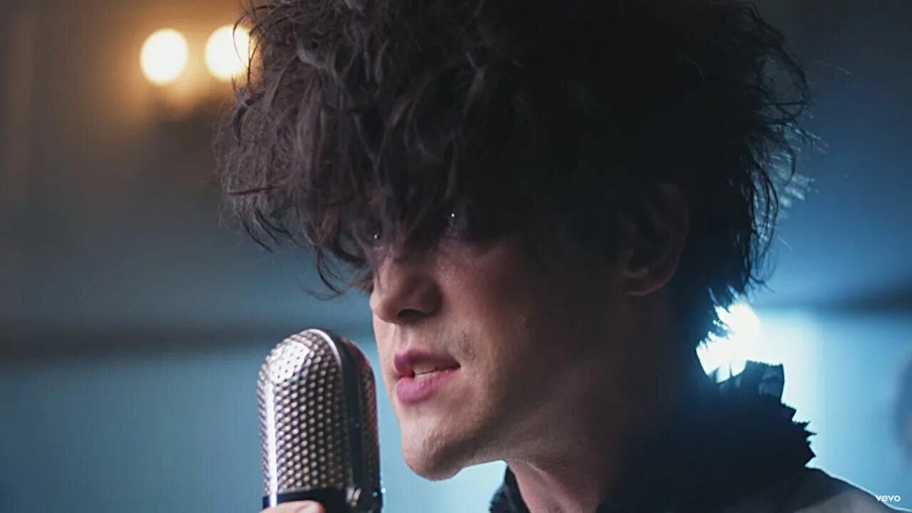 Песня open eyes burn