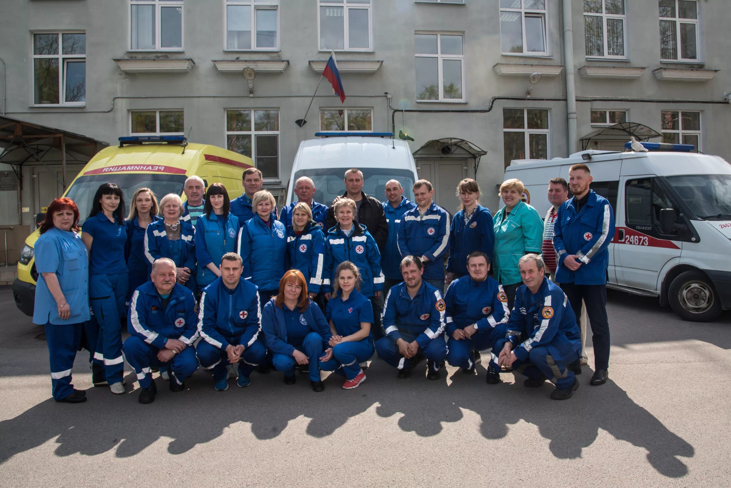 Продавец в красносельском районе спб. Ароматный мир сотрудники. Выборы в красносельском районе спб 2021. Продавец в красносельском районе спб. Магазин метиз ухта.