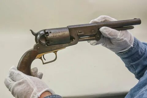 Собрат вальтера и кольта 6 букв