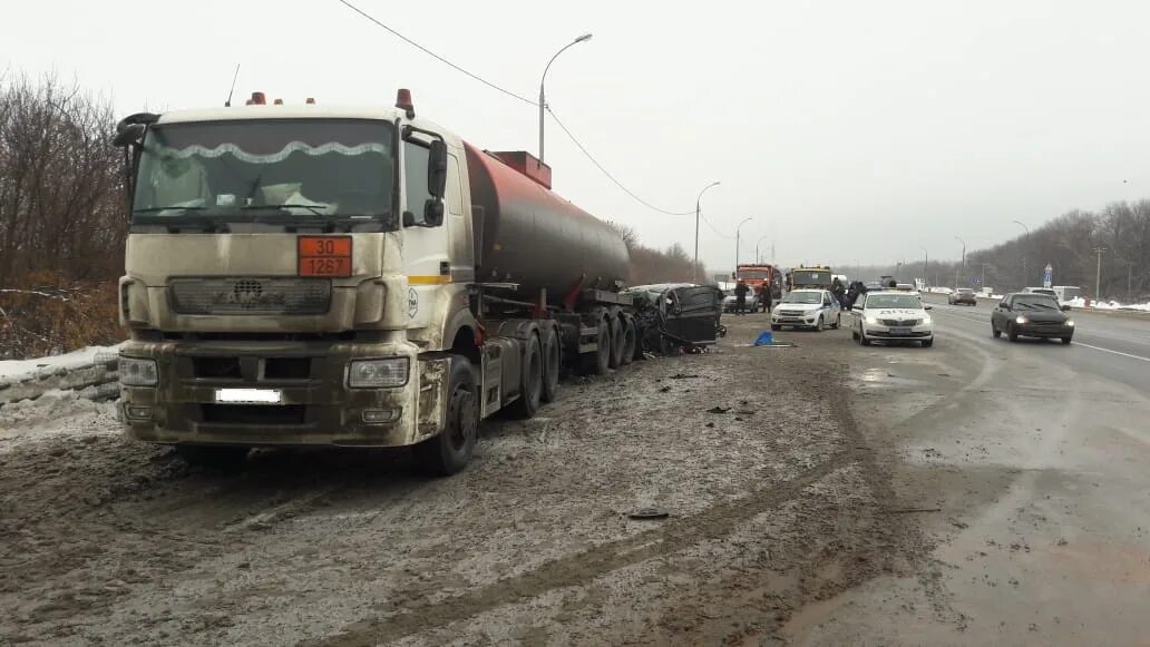 Самарская трасса м5. Авария на м5 в Самарской области. ДТП Самарская область м5 1163. ДТП на трассе м5 с бензовозом.