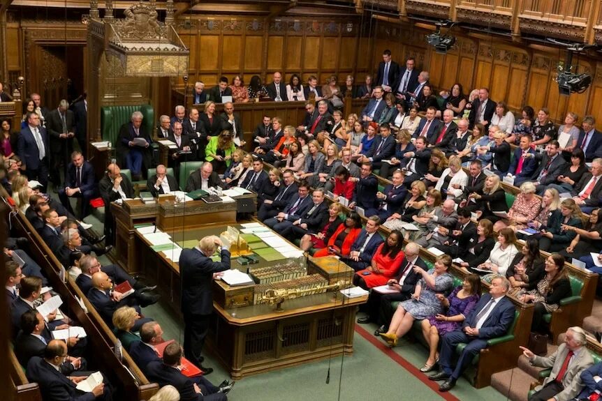 Спикер парламента великобритании. Великобритания международные отношения. Political britain. Uk politics. Парламент британии партии.