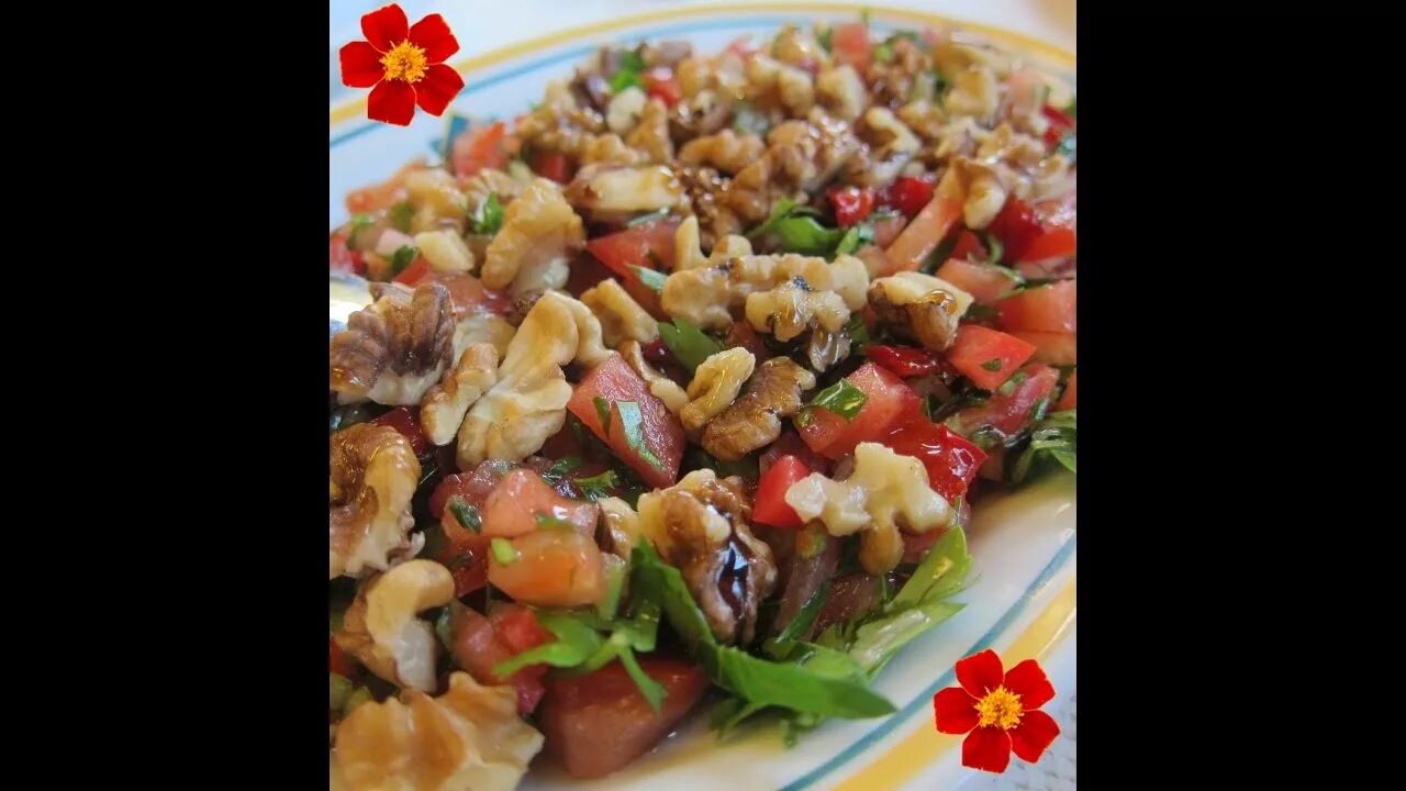 Курица с маслятами
