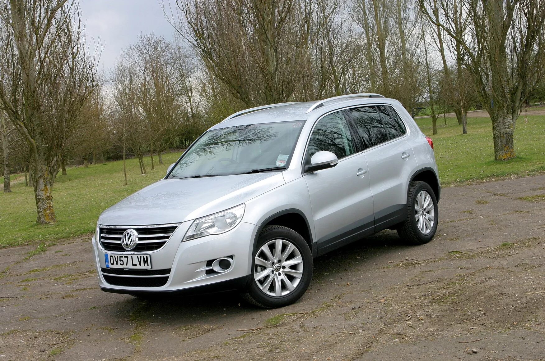 Volkswagen тигуан 2012. Белый тигуан на фоне моря. Фольксваген тигуан 2013. Vw tiguan 2012. Тигуан краснодарский край.