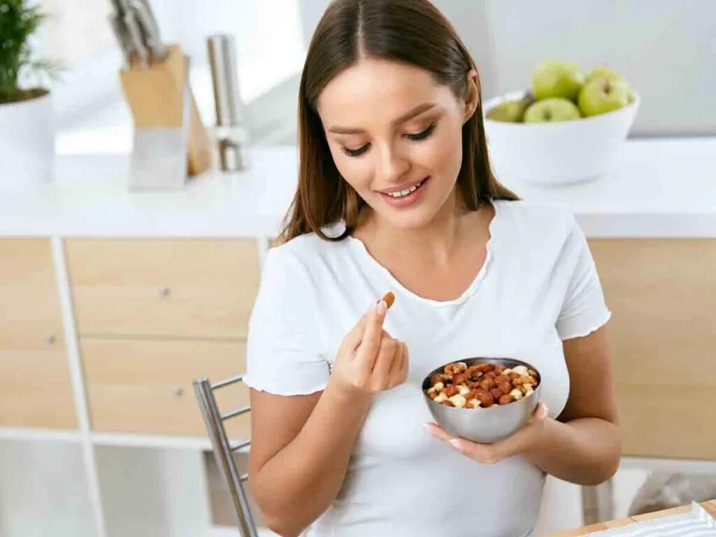 Здоровый завтрак для спортсмена. Зерном орехами. Продукты для наращивания мышц. Для чего мужчины едят орехи. Арзамасцев евгений николаевич диетолог.