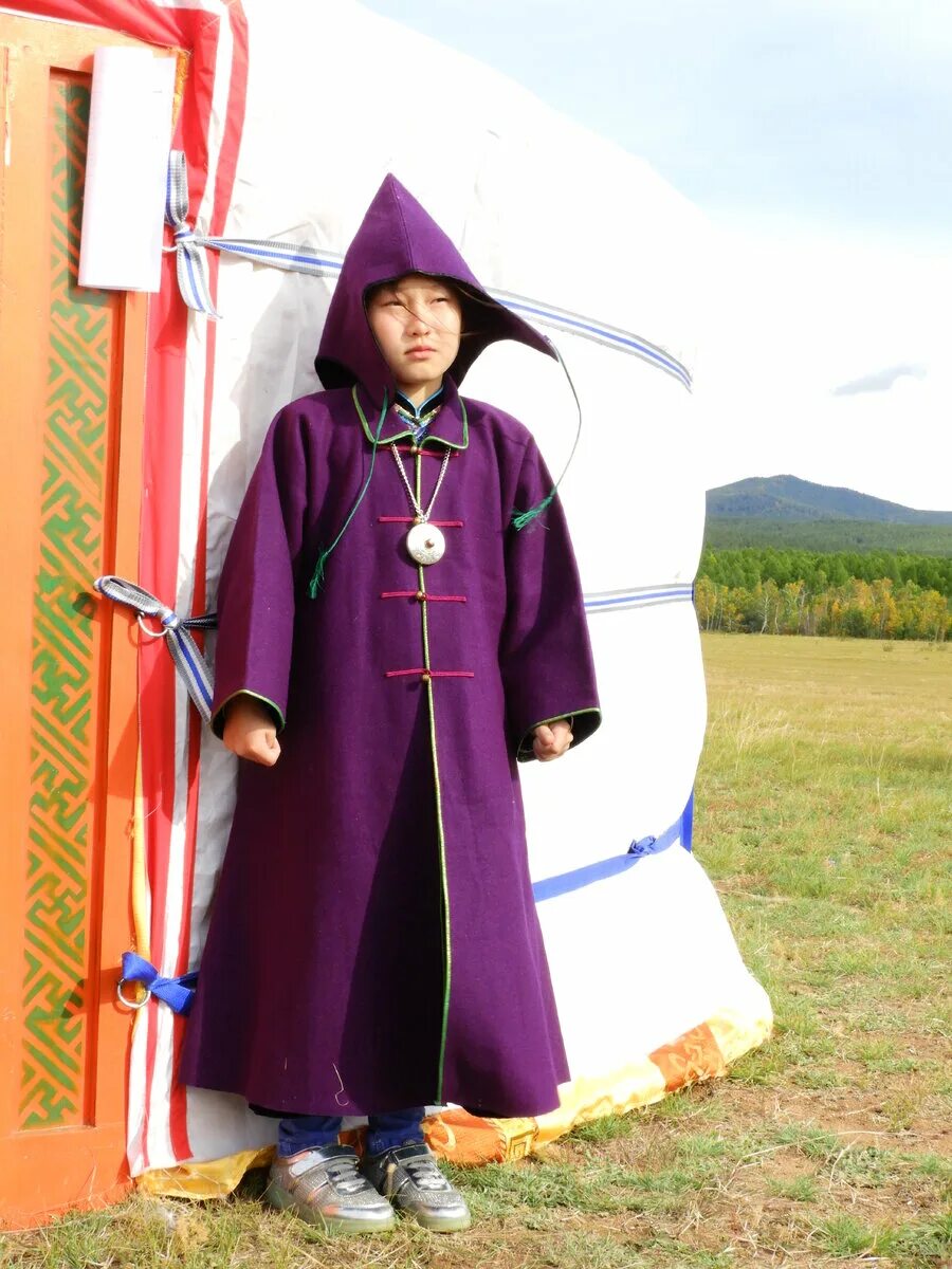 Шэнэхэнские буряты живущие в китае. Шапка шэнэхэнских бурят. Свадьба шэнэхэнские буряты бадма-ханда. Забайкальские буряты агинск. Шэнэхэнские буряты костюм.