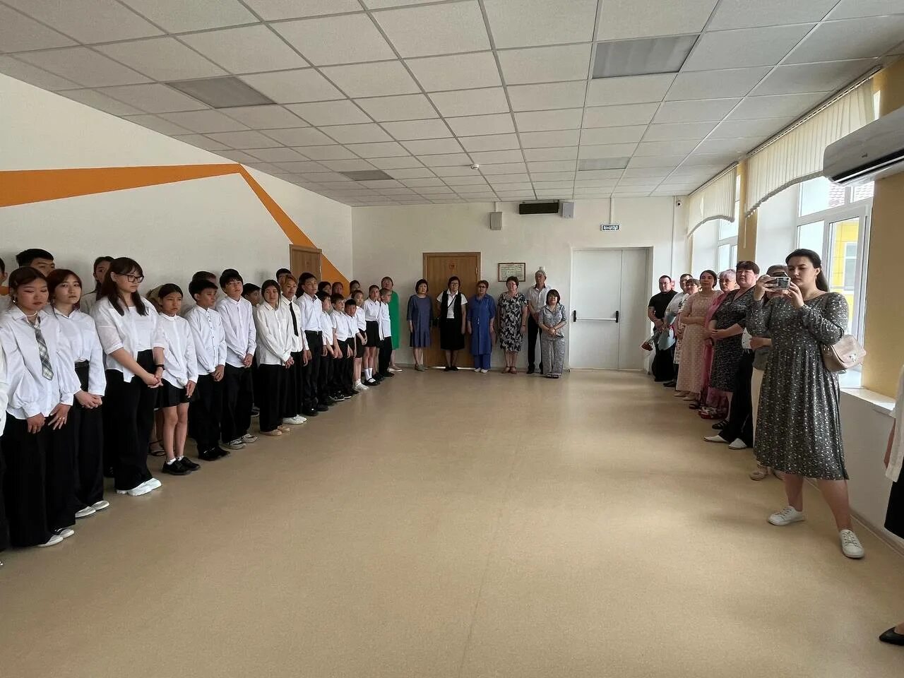 8 школа элиста. Школьники элисты. Саранская школа интернат 1. 3 школа элиста. Восьмая школа калмыкии элиста.