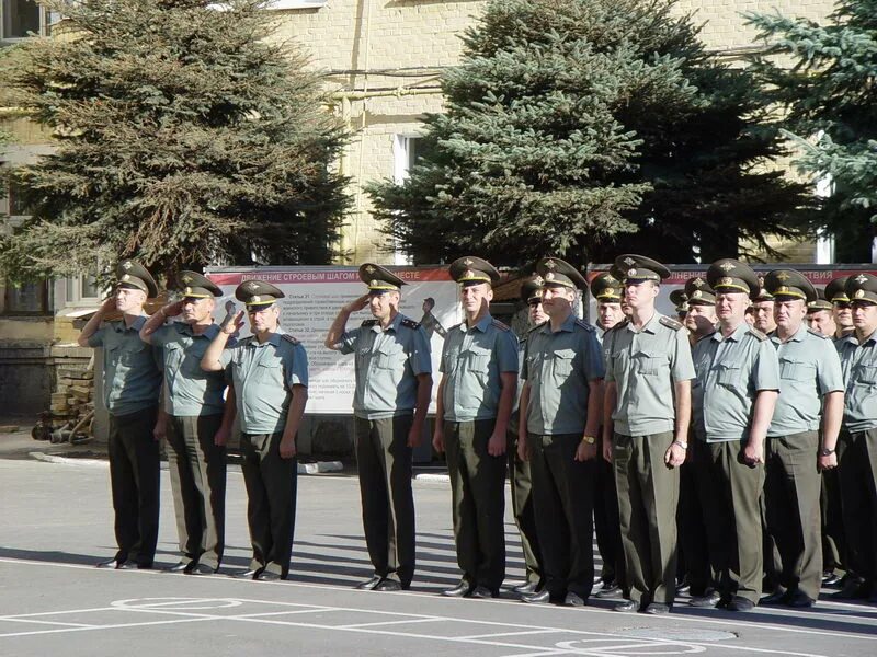 Национальные институты россии. Северо-кавказский военный институт. Северо-кавказский Краснознамённый военный институт. СКВИ МВД РФ. Северо-кавказский военный институт внутренних войск МВД России.