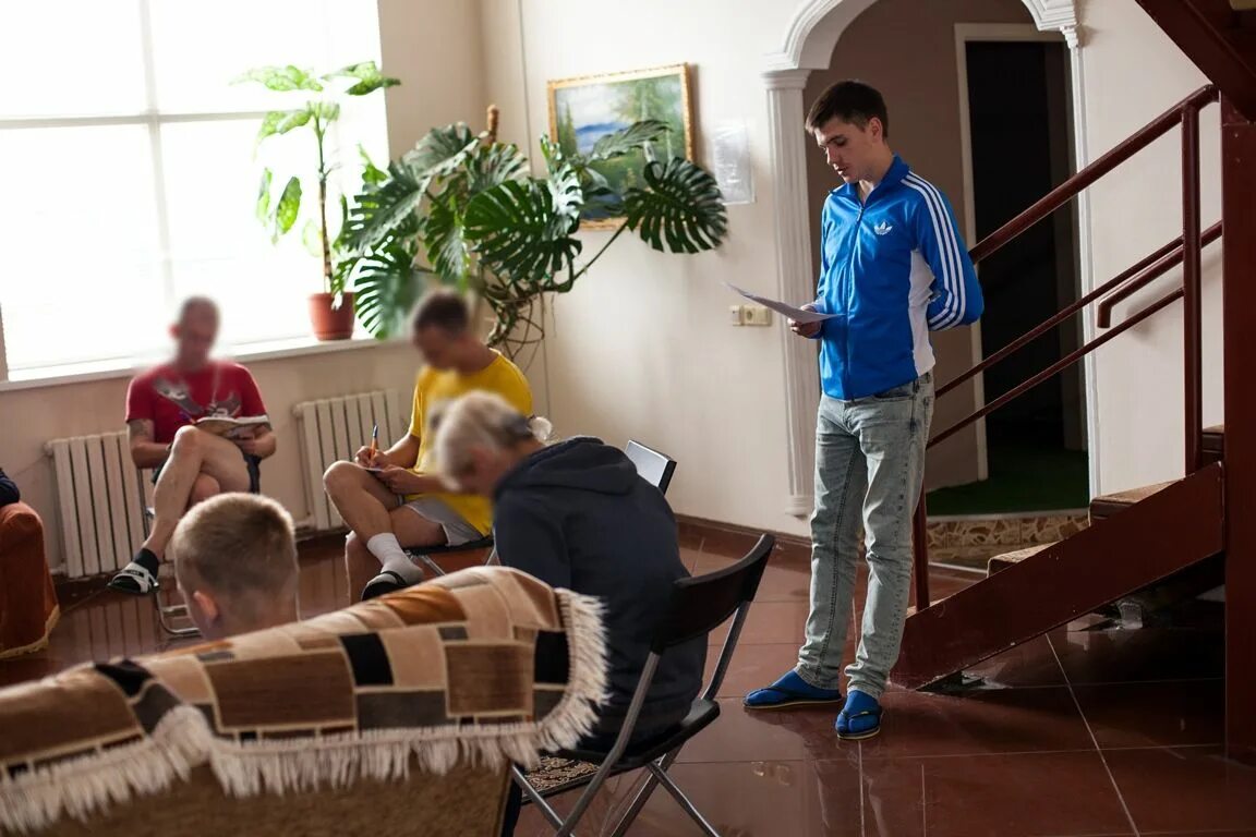 Вывески наркологических клиник. Наркология 360 860. Реабилитационный центр ступино наркология. Наркология ступино. Кашира психиатрическая больница 28.