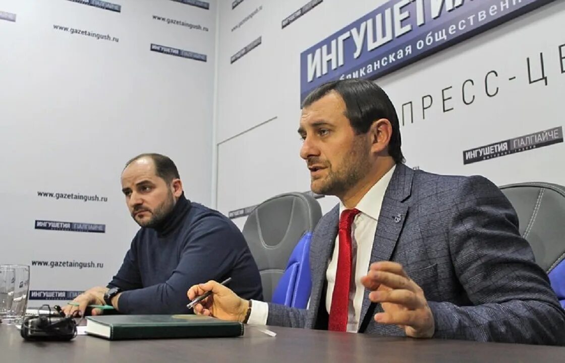 Мэр города магаса. Мэр магаса. Мэр магаса. Мэр города магас ингушетия. Мэрия магас.