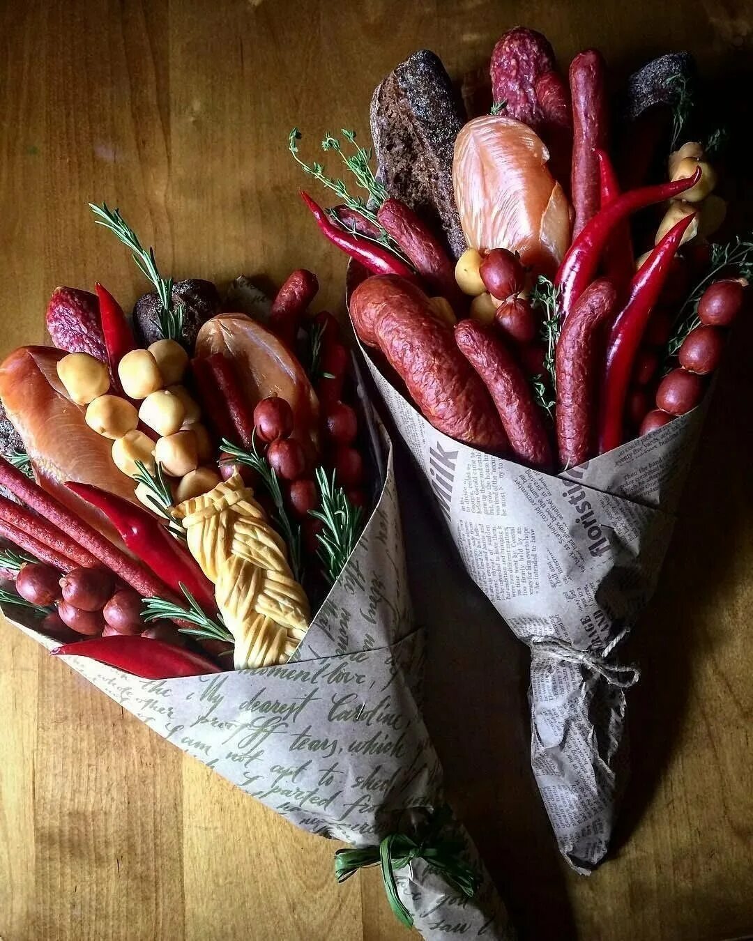 Оригинальные букеты для мужчин. Букет для мужчины из продуктов. Букет для мужчины из продуктов. Необычные букеты. Букет для мужчины из продуктов.