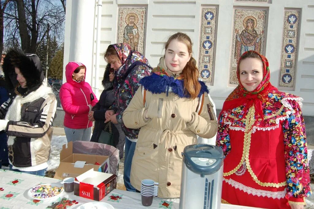 Таруса фестиваль русские традиции. Таруса сейчас. Таруса новости. Праздник русской зимы в Тарусе Решетникова.