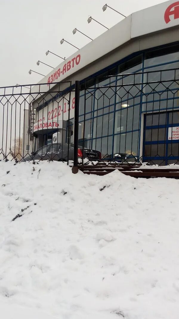 Екатеринбург селькоровская 82 в. Витрина для автостекол. Автосервис китайские машины. Автосервис перспектива авто екатеринбург альпинистов. Селькоровская 82 в екатеринбурге автосалон.