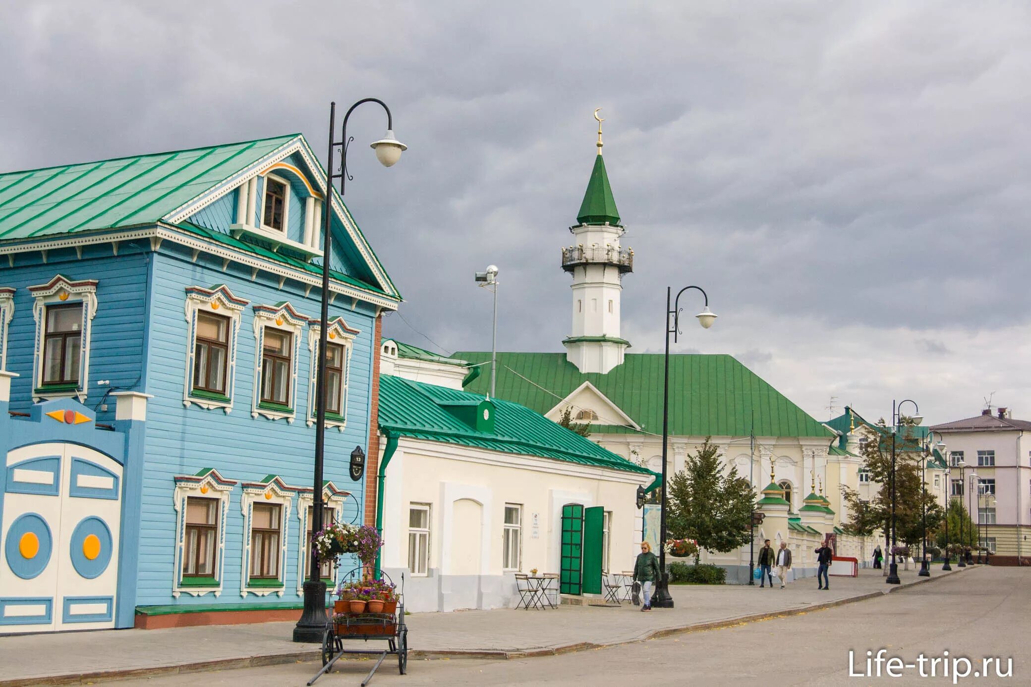 Ул татарская казань. Музей Старо татарской слободы в Казани. Татарстан достопримечательности Татарская Слобода. Старо Татарская Слобода осень Казань. Новая Татарская Слобода Казань городской округ.