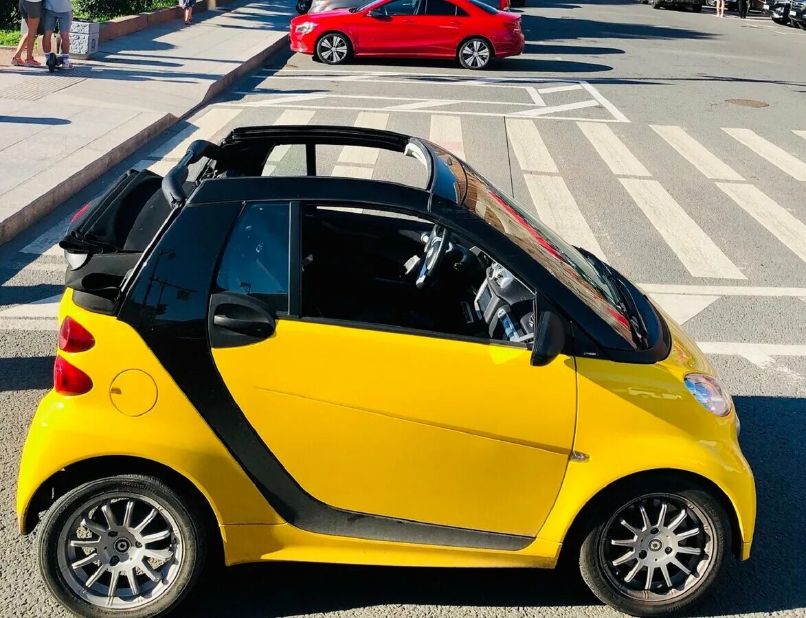 Smart yellow. Smart yellow.