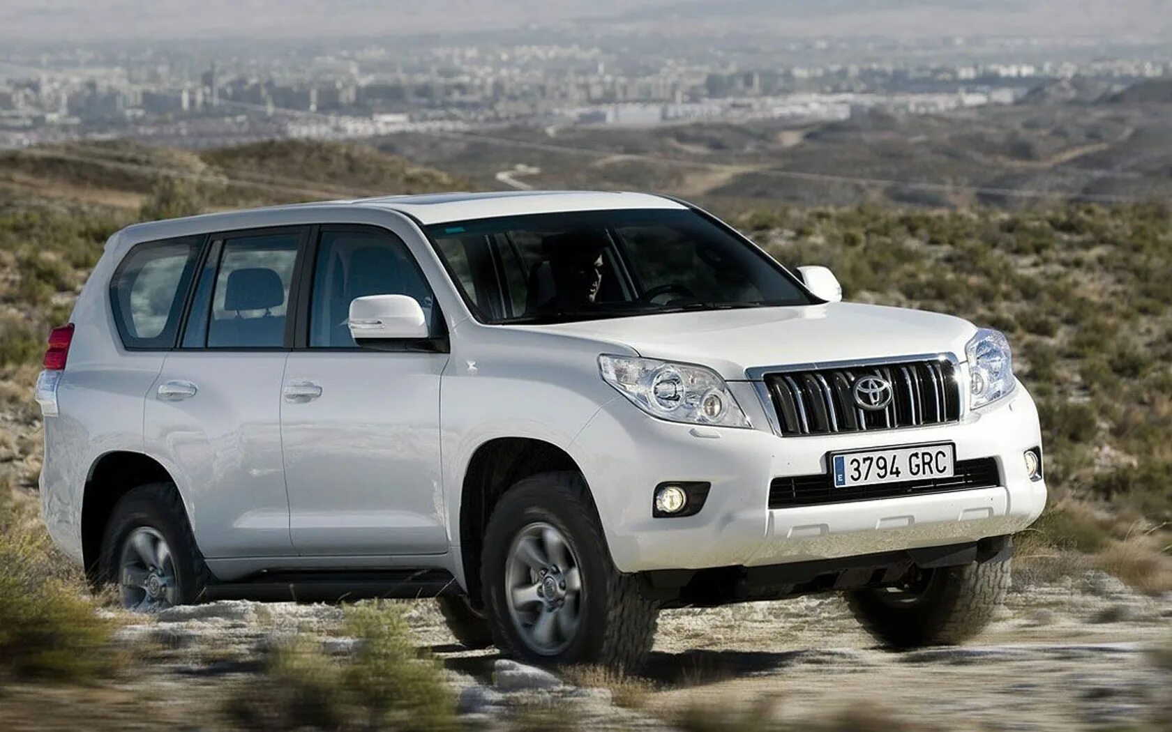 Тойота ланд крузер прадо 2010. Тойота ленд крузер прадо. Toyota land cruiser prado 2012. Toyota land cruiser прадо 2018. Toyota land cruiser prado 2021 серебристый.