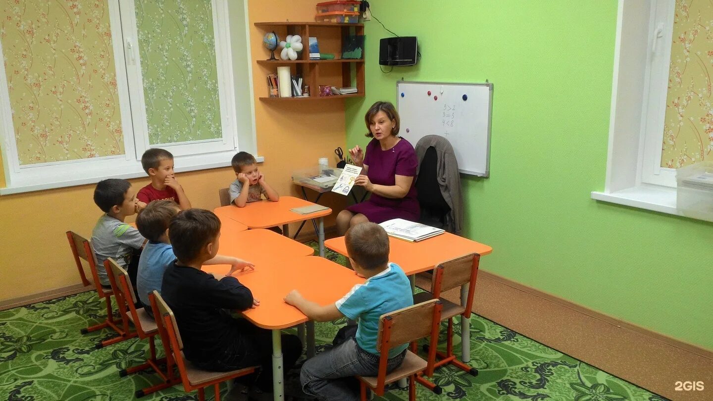 Самые маленькие школы в россии. Включи маленькую школу. Первоклашка. Самая маленькая школа в мире. Маленькие дети в школе.