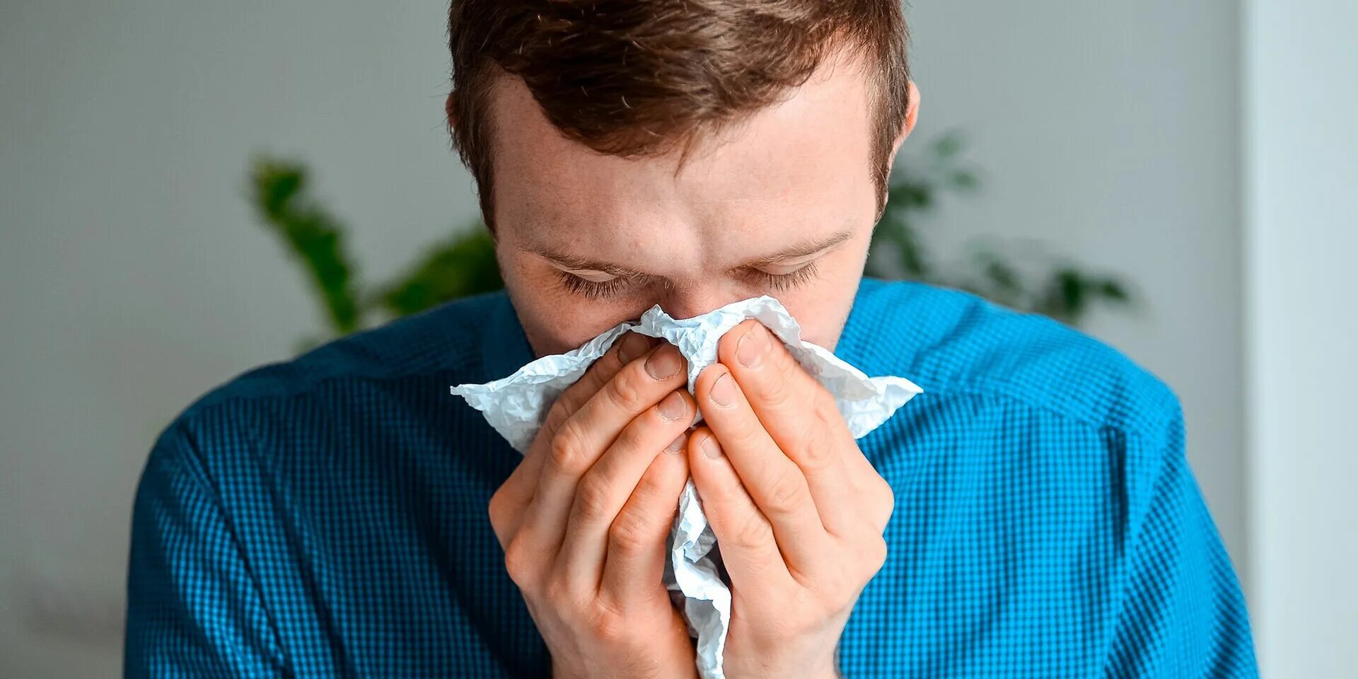 Человек болеет гриппом. Заболел гриппом. Простуда. Простуда. После простуды остался.