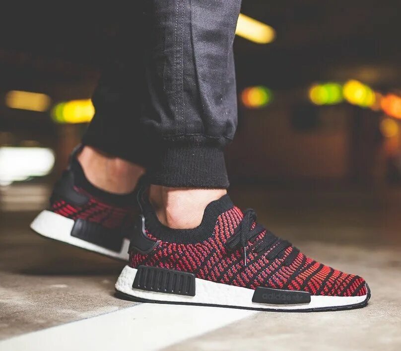 Adidas nmd r1 v2. Nmd adidas мужское. Adidas nmd_r1. Мужские кроссовки adidas nmd_r1. Adidas xr1.