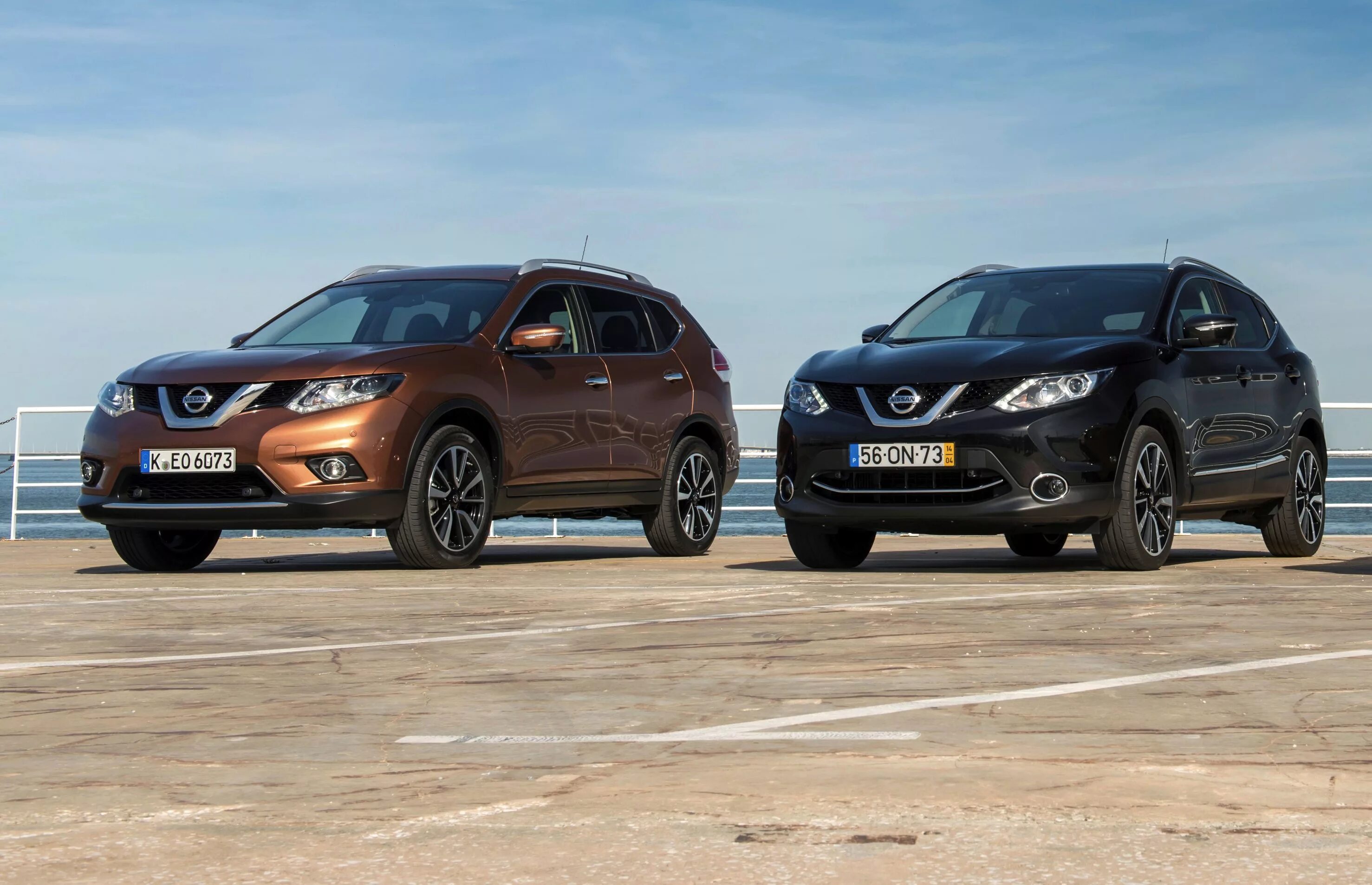 X trail сравнение. Nissan Qashqai x Trail. Ниссан Кашкай и Ниссан х-Трейл. Nissan Qashqai 2021. Nissan x-Trail vs Nissan Qashqai.