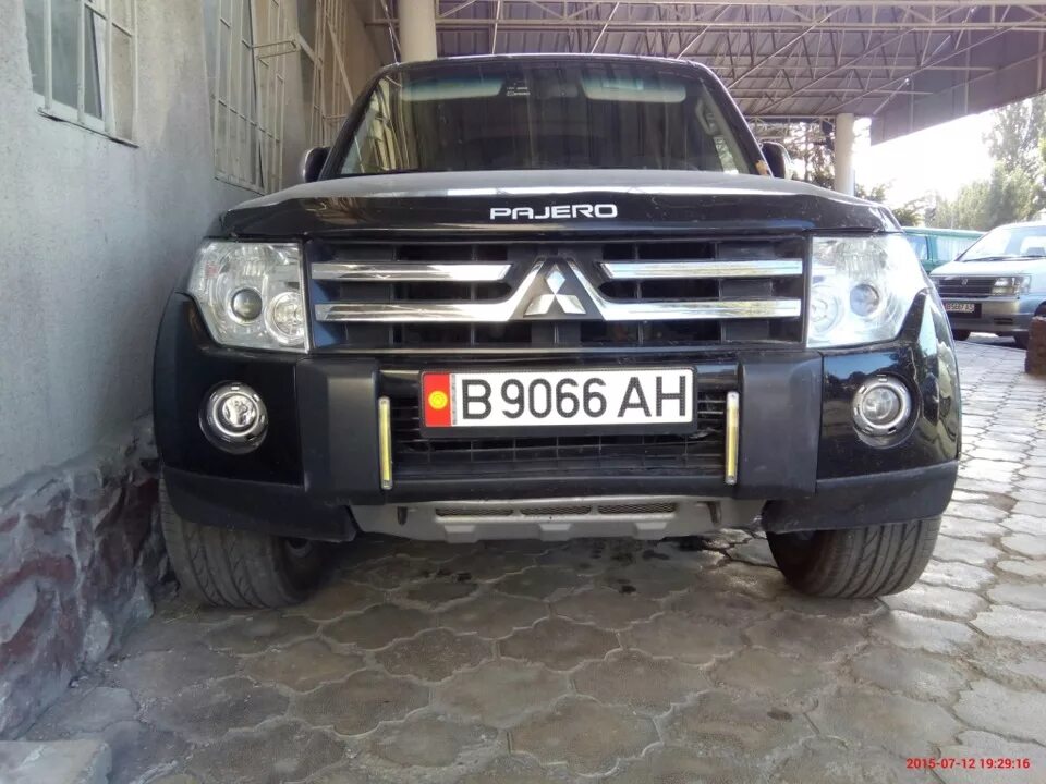 Ходовые огни Митсубиси Паджеро 4. Ходовые огни на Паджеро 4 2007. ДХО Mitsubishi Pajero Sport 2. Ходовые огни на Митсубиси Паджеро 3.