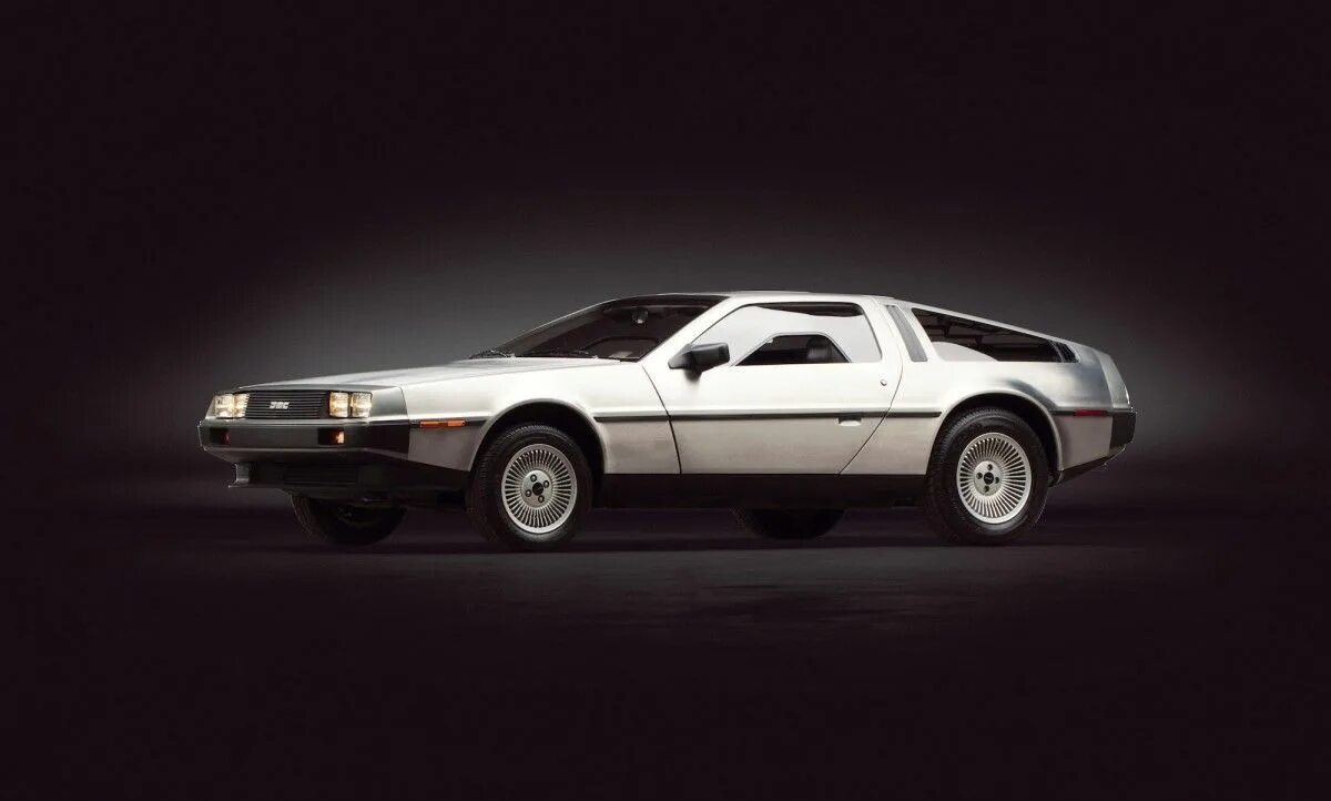 Автомобили 12 1 19. DELOREAN DMC-12. DMC DELOREAN. DMC DELOREAN 1981. Делориан DMC 12.