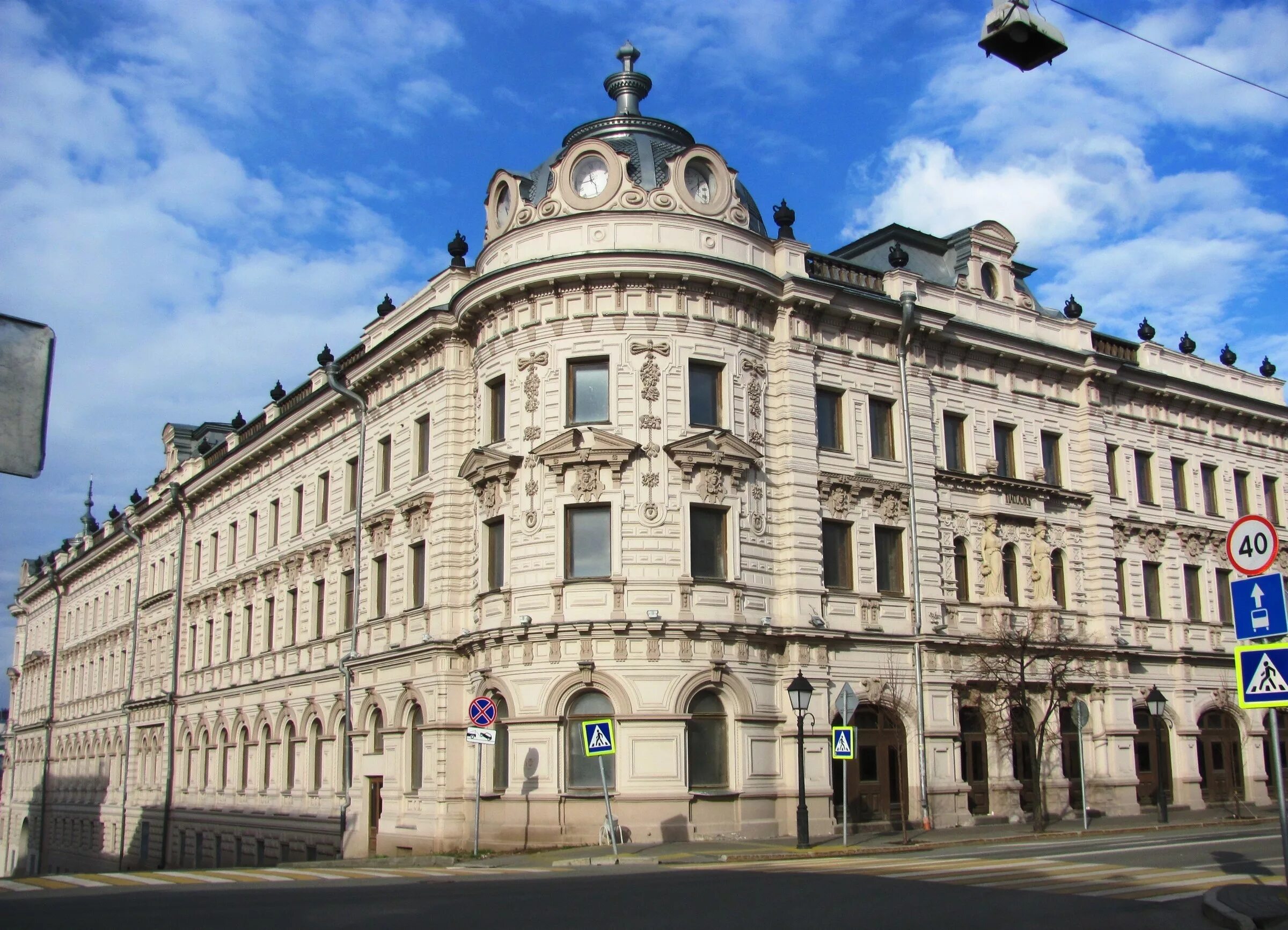 Барокко казань. Александровский пассаж казань. Александровский пассаж казань 19 век. Александровский пассаж казань. Александровский пассаж казань.