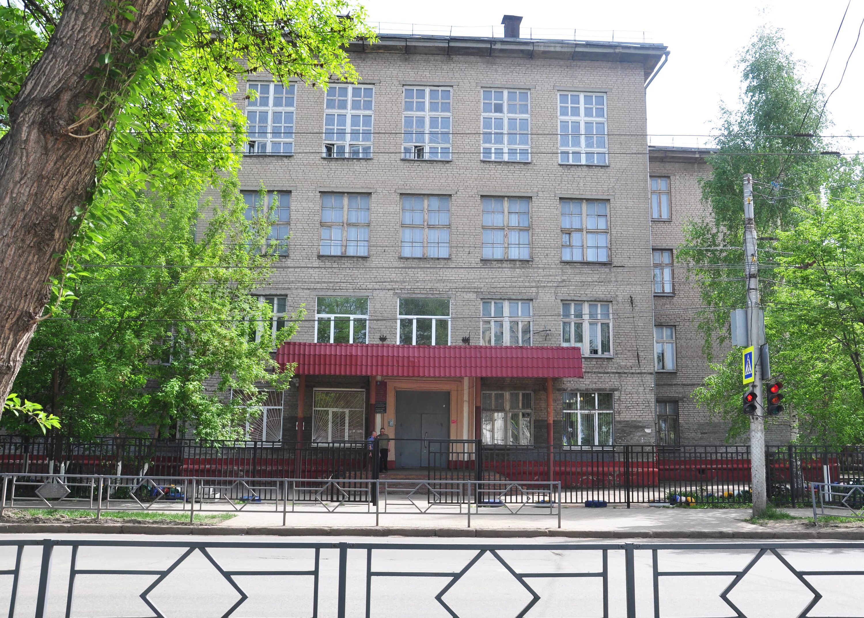 школа 70 пермь кировский район. школа номер 70 город киров. школа 70 ярославль. школы 70 г. школа 70 ижевск.