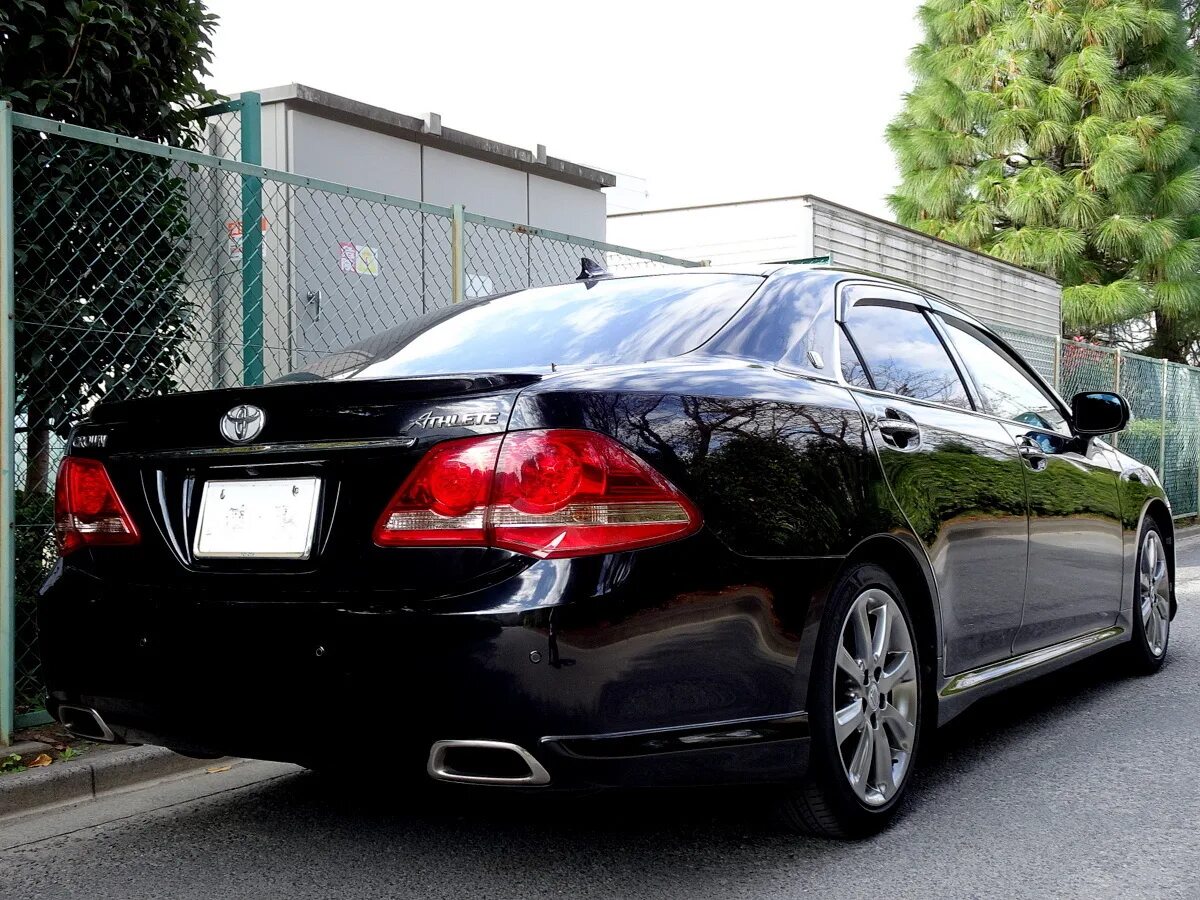 Краун grs204 гибрид. Toyota crown athlete 3. Grs204 crown athlete. Toyota crown athlete grs204. Toyota crown grs204 color.