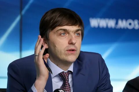 Новый министр принял в