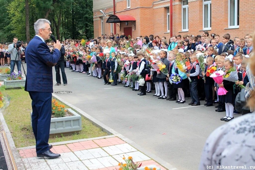 Волхов ленинградская область школы. Школа 8 город Волхов. Школа 1 Волхов. Школа номер 8 г. Волхов. Волхов школа 8 учителя.