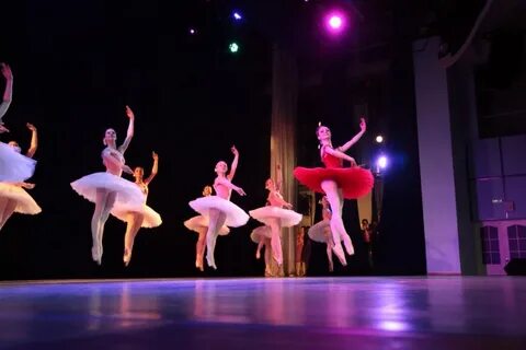 Dancing 10
