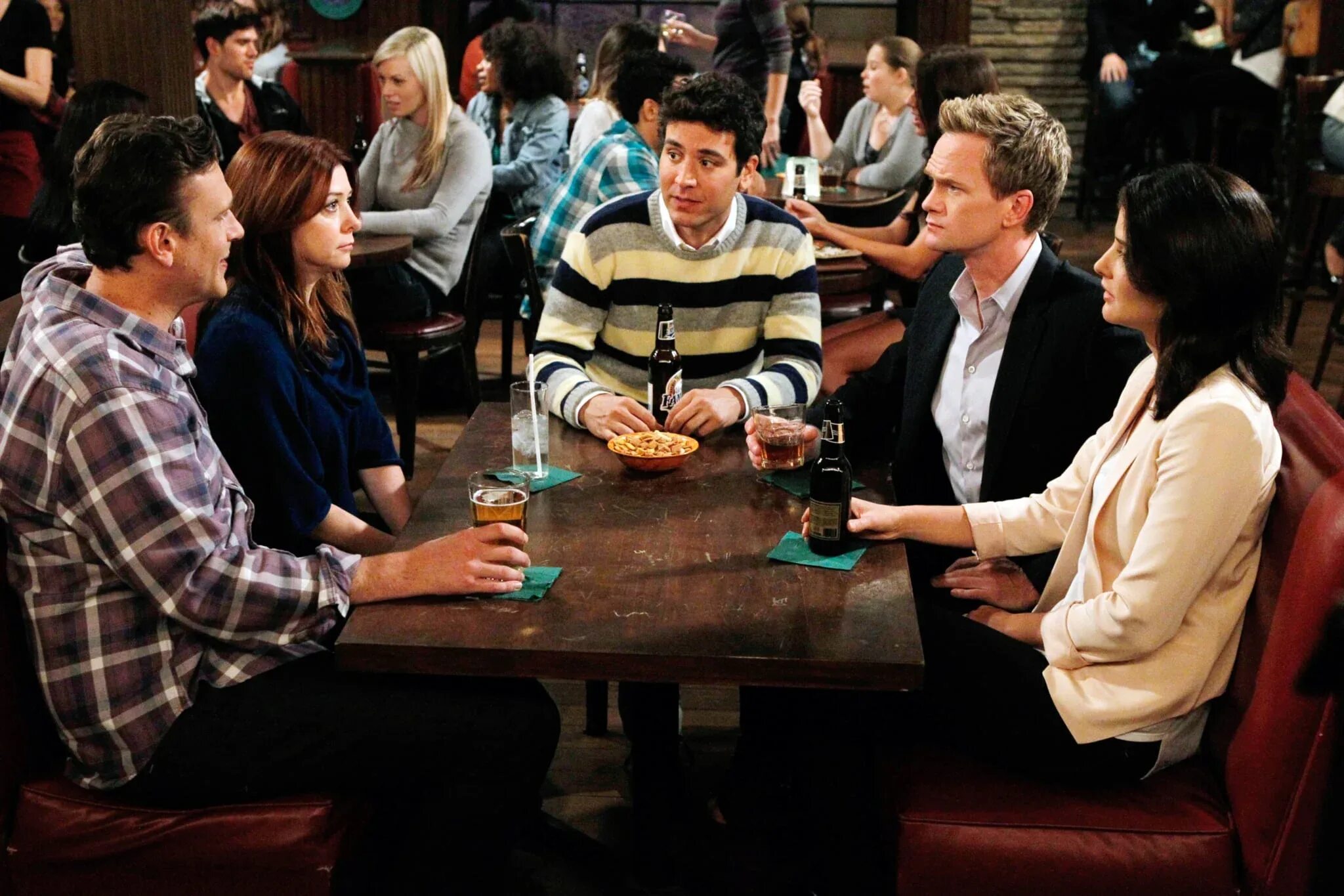 Как я встретил 6 7. How i met your mother. как я встретил вашу маму сериал. как я встретил вашу маму кадры. как я встретил вашу маму паб.