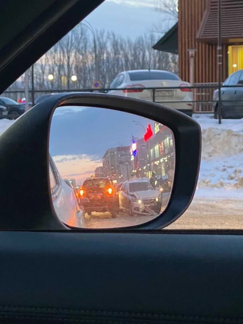 Ульяновск чп в контакте. Авария в Коврове около Макдональдса. ДТП Ульяновск Тольятти видео.