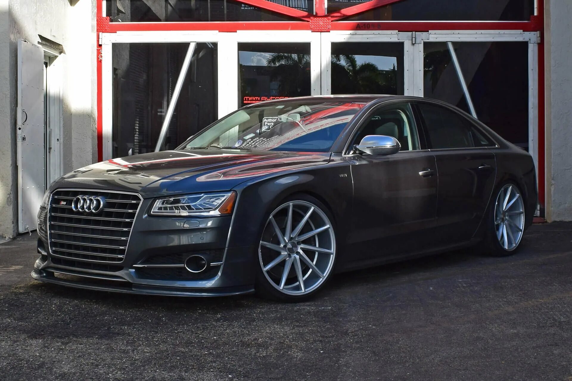 Hamana Japan Audi S8 on Vossen Forged CG-205