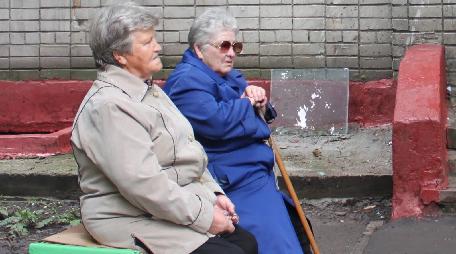 Пенсионный возраст новости снизят. Пенсионеры в России. Пенсионеры в России Возраст. Пенсионеры в России нищета. Пенсионеры в 2024 году.